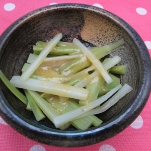 山ウドの酢味噌和え 片栗粉で短時間灰汁抜き レシピ 作り方 By 夏はぜ 楽天レシピ 山ウドの酢味噌和え 片栗粉で短時間灰汁抜き レシピ 作り方 By 夏はぜ 楽天レシピ